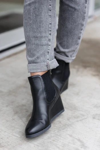 All About Fashion Wedge Boots