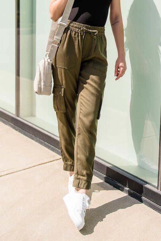 Beachside Casual Cargo Joggers
