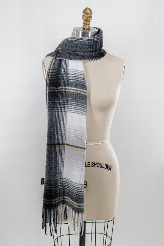 Checkmate Scarf 2