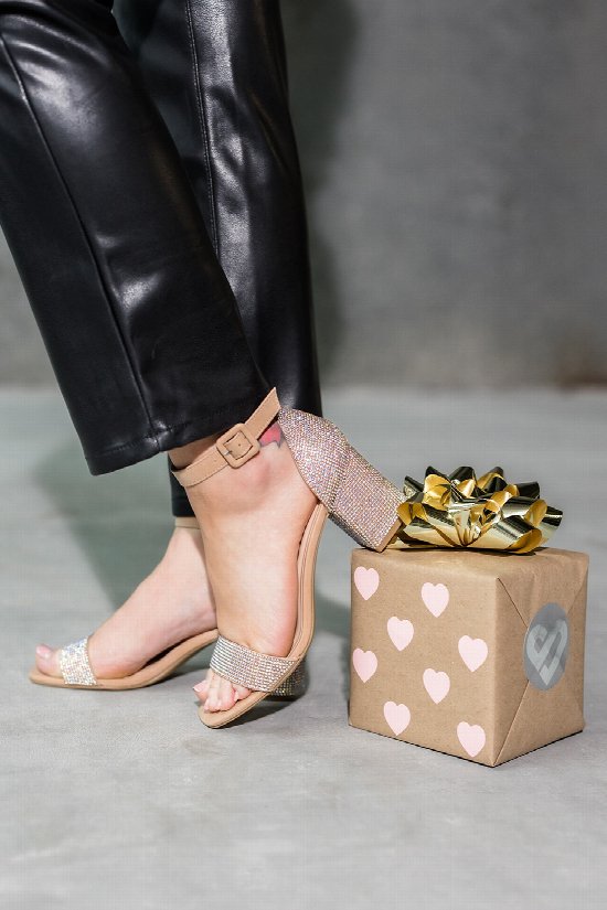 Feeling Glam Heels