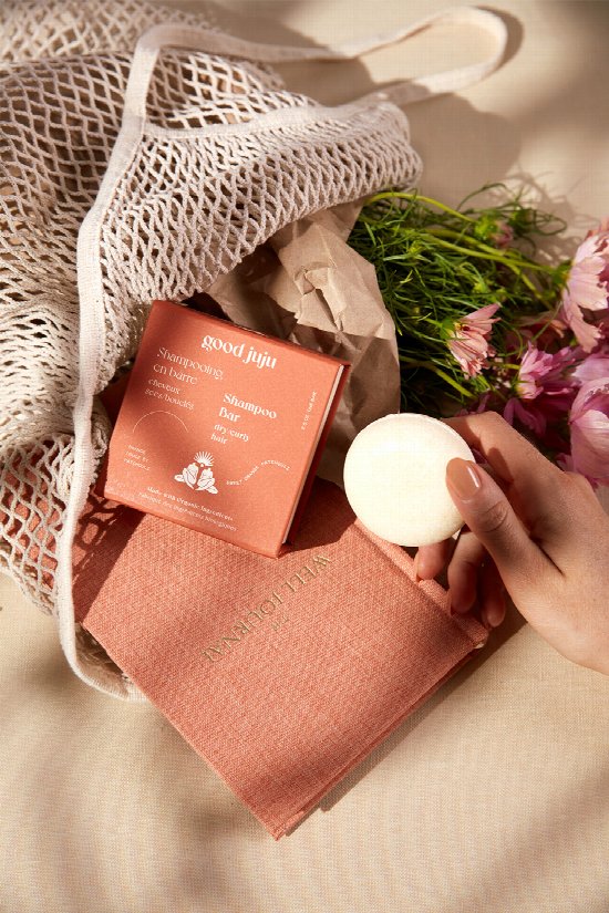 Good Juju Dry Curly Shampoo Bar