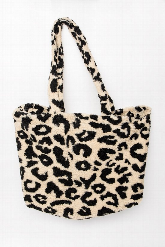 Leopard Luxe Teddy Tote 2