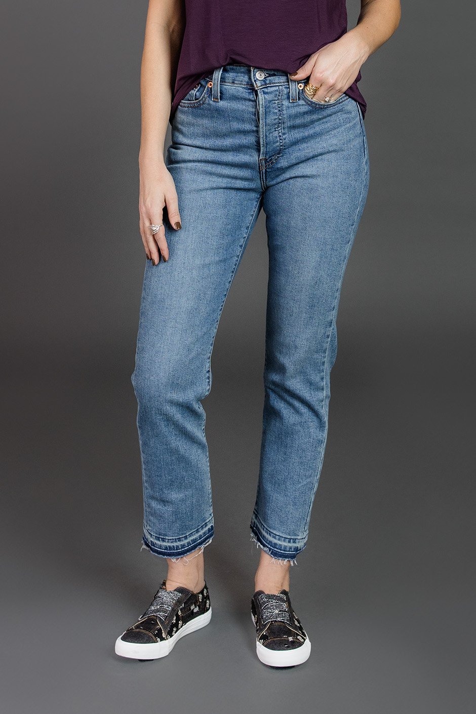 LEVI S Wedgie Released Hem Jeans Silver Icing