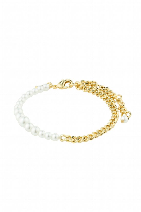 Margot Pearl Bracelet