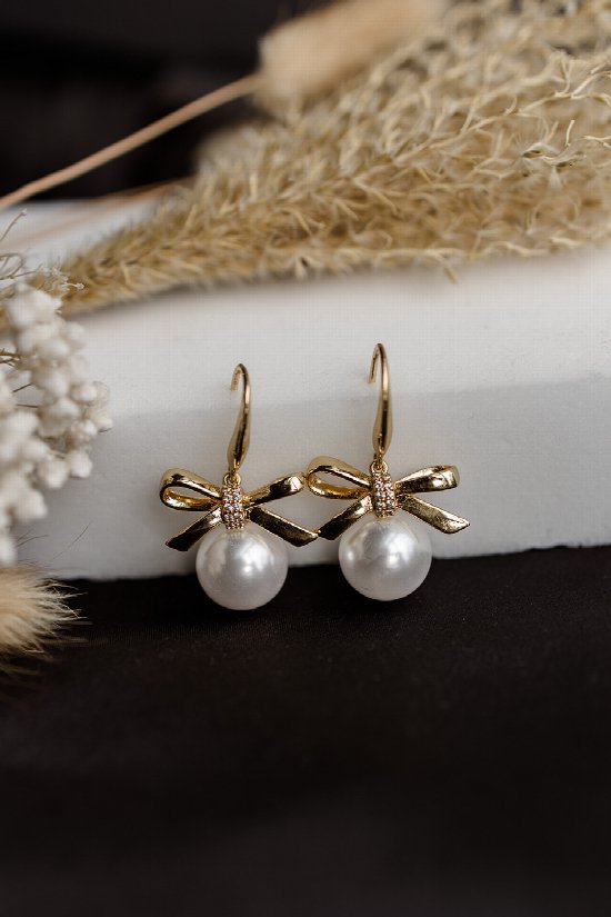 Pearl & Ribbon Earrings