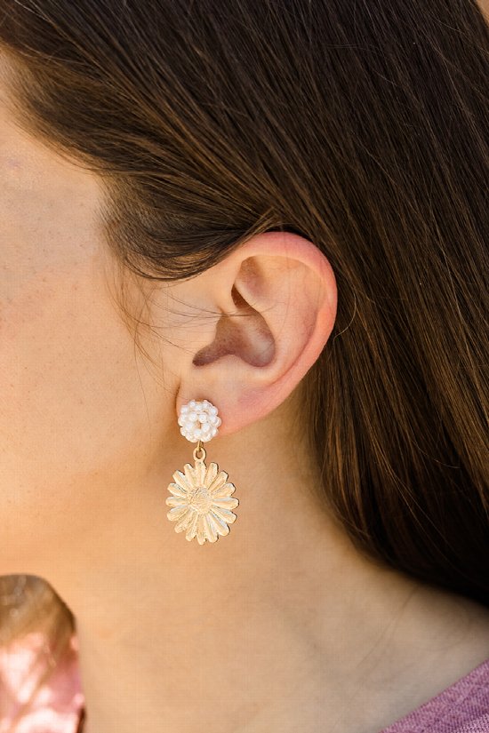 Pearly Daisy Drop Earrings