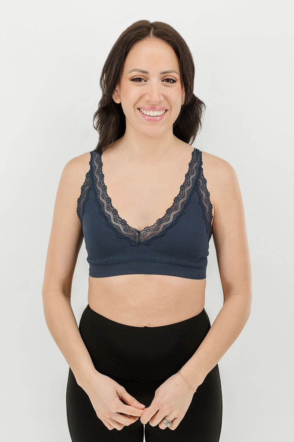 https://c211747605cdf5d8cd74-f50fbe37b046904c7c00bee626e99452.ssl.cf2.rackcdn.com/images/products/simple_bliss_bralette_navy_1_1703201294_lg.webp