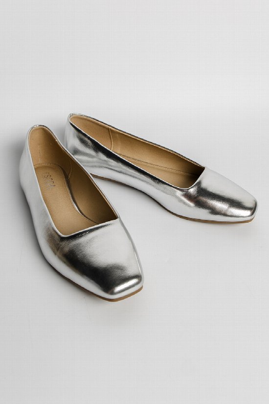 Success Square Toe Flats