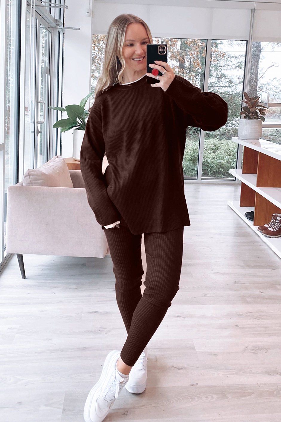 https://c211747605cdf5d8cd74-f50fbe37b046904c7c00bee626e99452.ssl.cf2.rackcdn.com/images/products/the_chic_ribbed_legging_frenchpress_1_1705609592_lg.jpg
