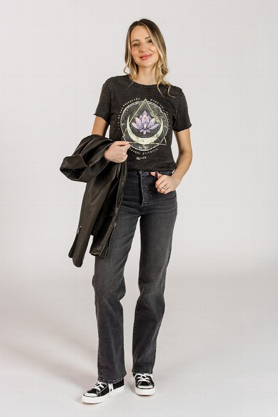 Walker Tee 2